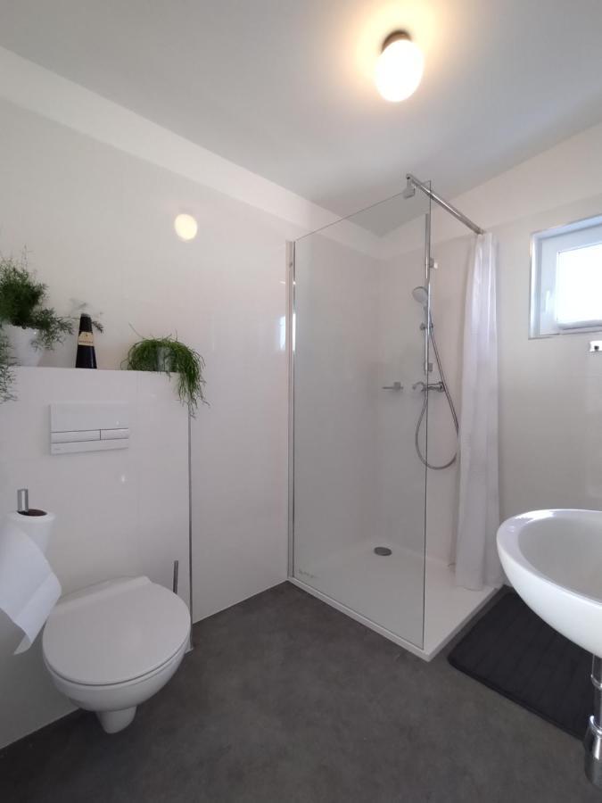 Attic Apartment Catnip Братислава Екстер'єр фото